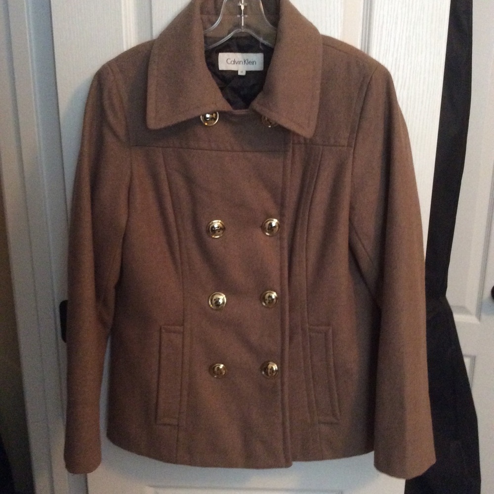 Great coat, very gently used.